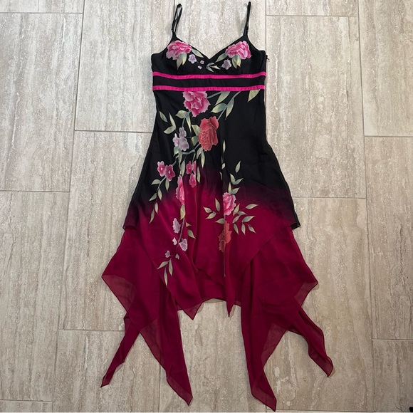 Sue Wong Dresses & Skirts - Sue Wong Vintage Y2K Silk Slip Dress Rose Floral print Black/ red Ombré Size 6